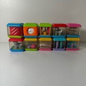 Fisher Price 10 peek-a-blocks